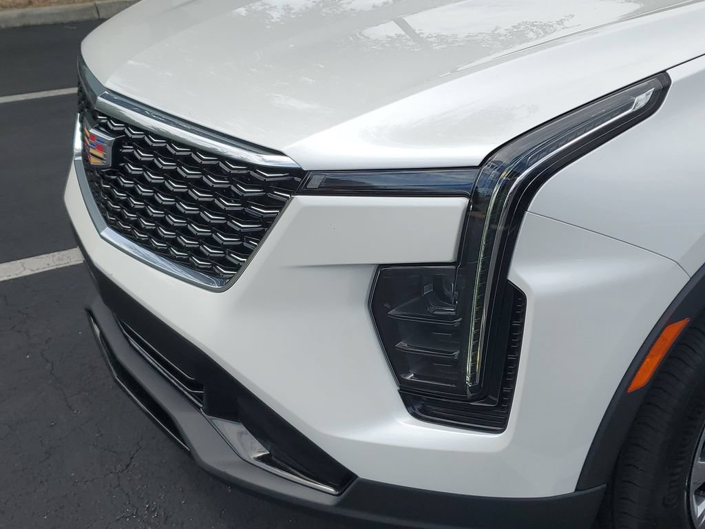 Certified 2025 Cadillac XT4 Premium Luxury w/ Technology Package FWD image 10