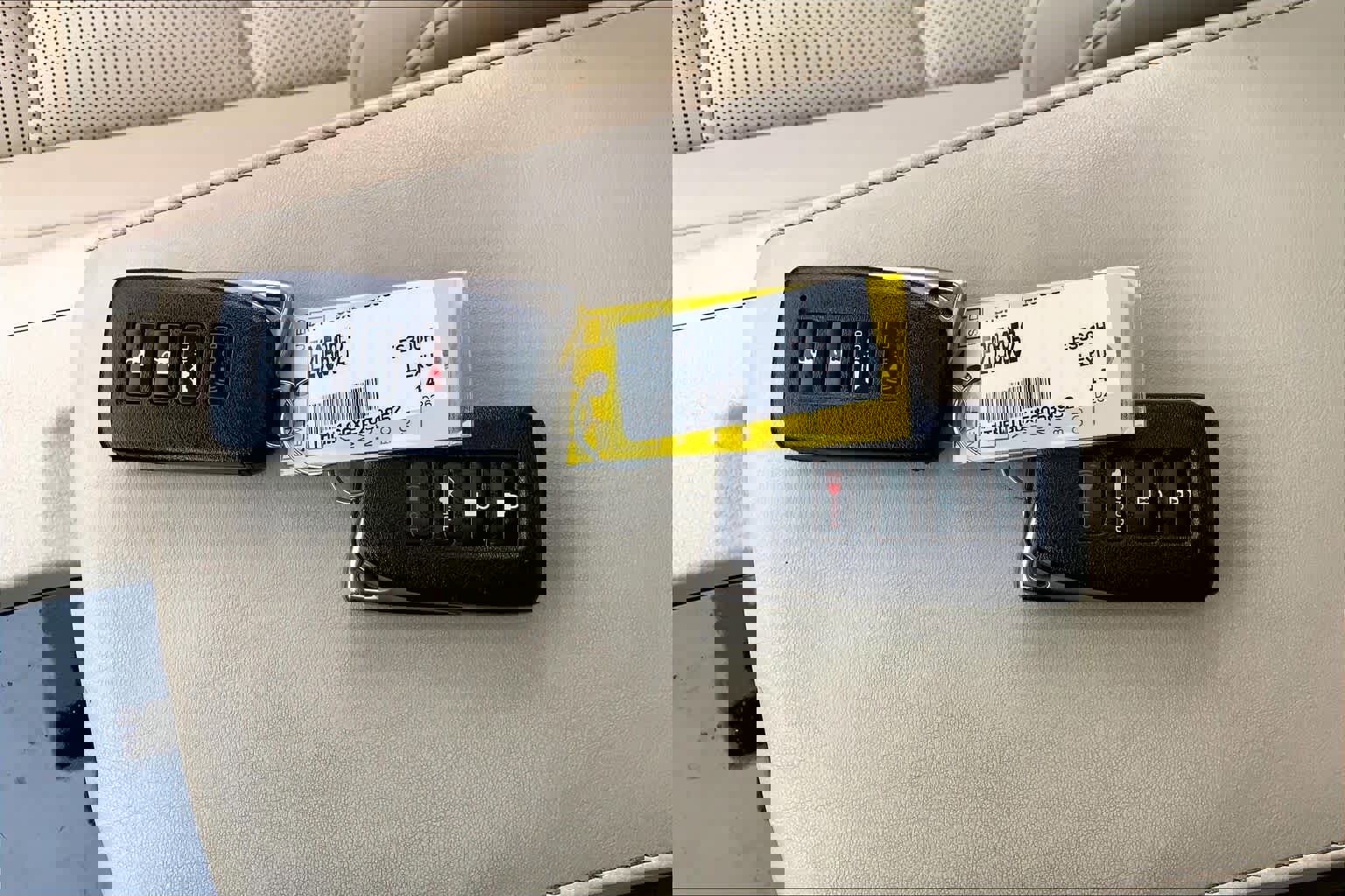 Used 2014 Lexus ES 300h w/ Premium Package w/Bamboo Trim image 15