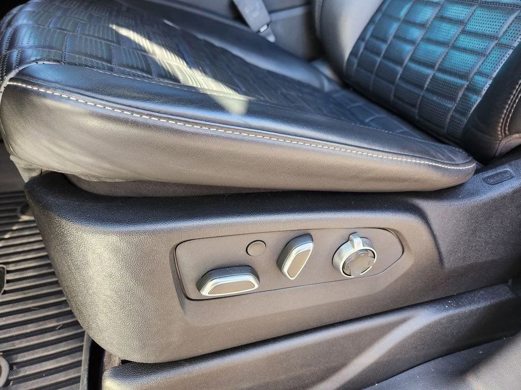 Used 2023 Cadillac Escalade V w/ LPO, ONYX Package image 12