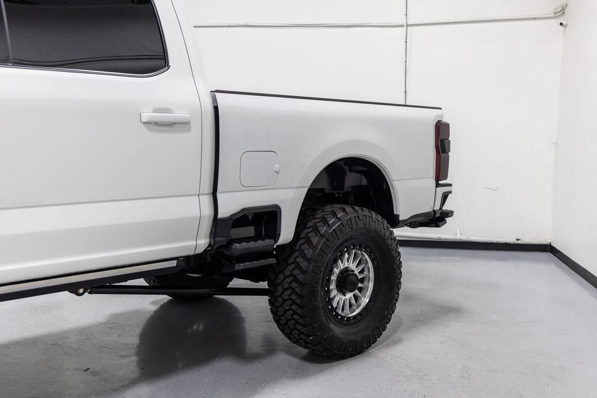 Used 2025 Ford F250 Platinum w/ Platinum Plus Package AWD/4WD image 16