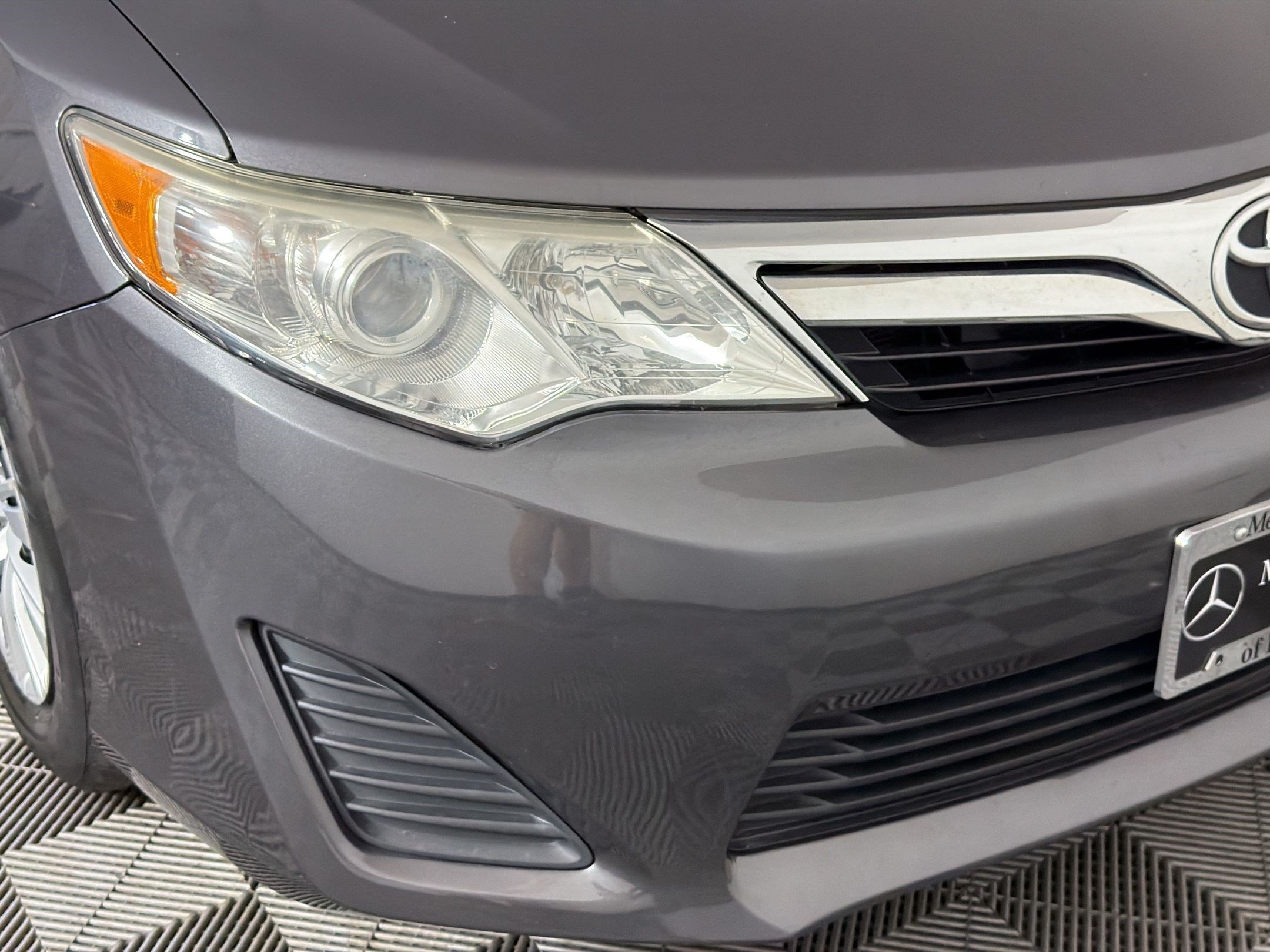 Used 2014 Toyota Camry LE FWD image 11