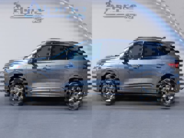 Certified 2024 Ford Escape ST-Line image 2