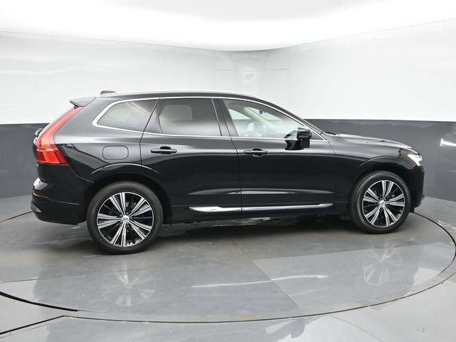 Used 2023 Volvo XC60 B5 Plus w/ Climate Package AWD/4WD image 9
