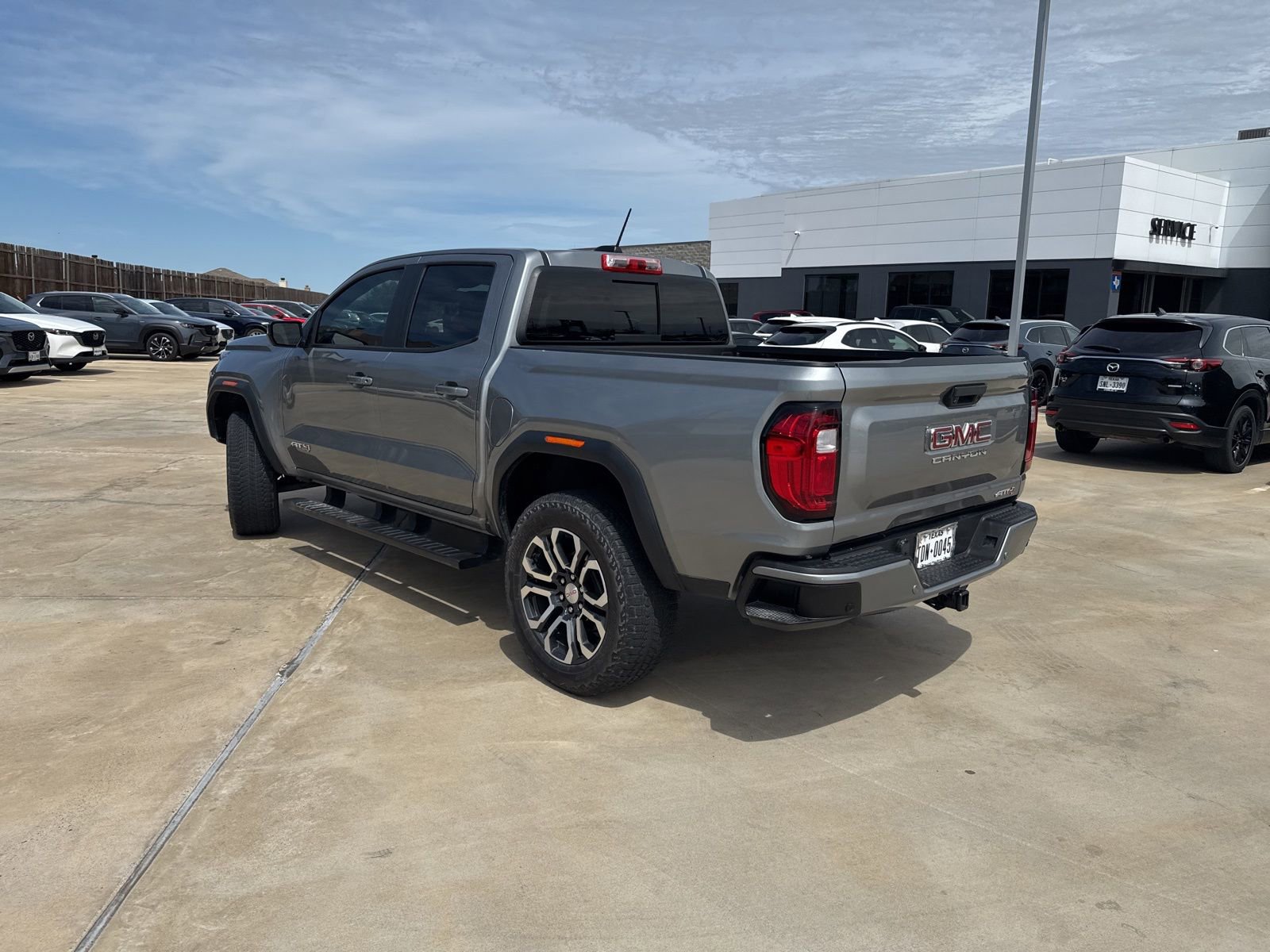 Used 2023 GMC Canyon AT4 w/ AT4 Premium Package image 15