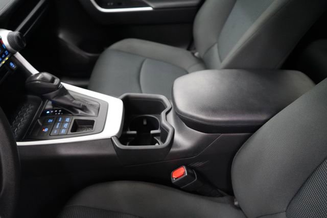 Used 2022 Toyota RAV4 LE image 40