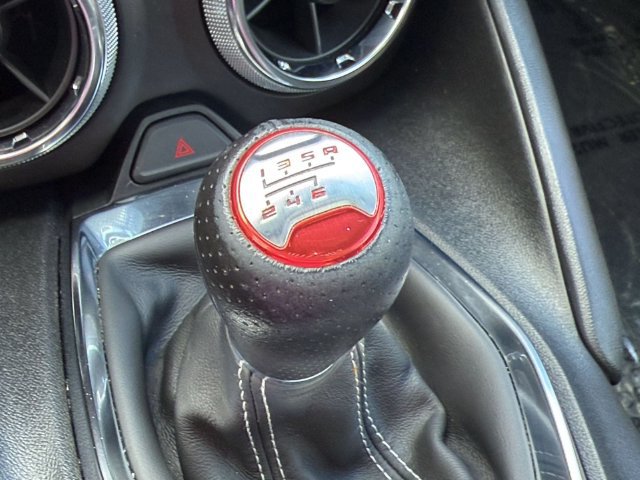 Used 2022 Chevrolet Camaro LT w/ Technology Package RWD image 18