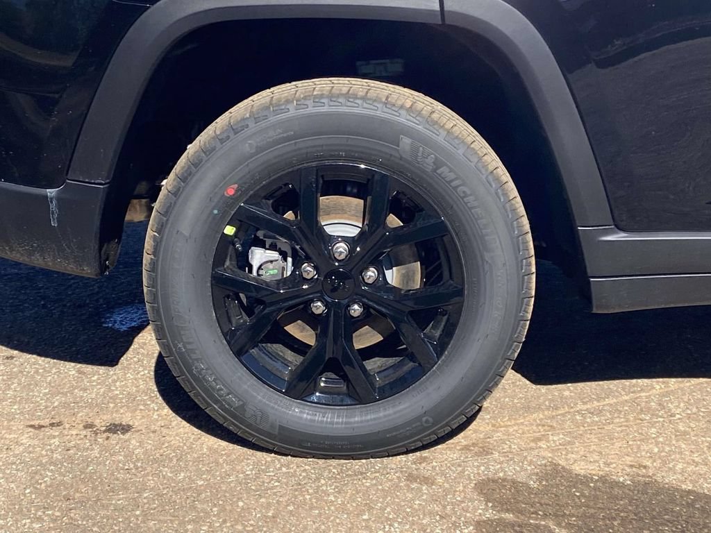 New 2026 Jeep Grand Cherokee Limited w/ Limited Altitude Package RWD image 33