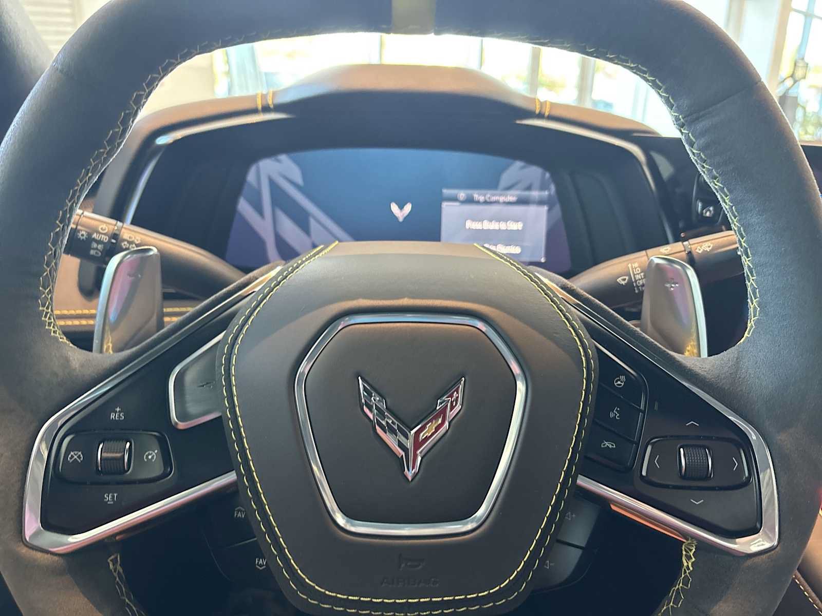 Used 2021 Chevrolet Corvette Stingray Premium Conv w/ Z51 Performance Package RWD image 11
