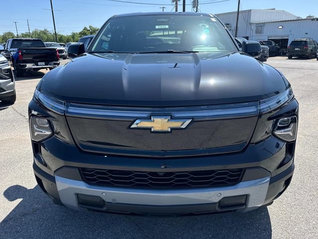 New 2025 Chevrolet Silverado EV LT image 2