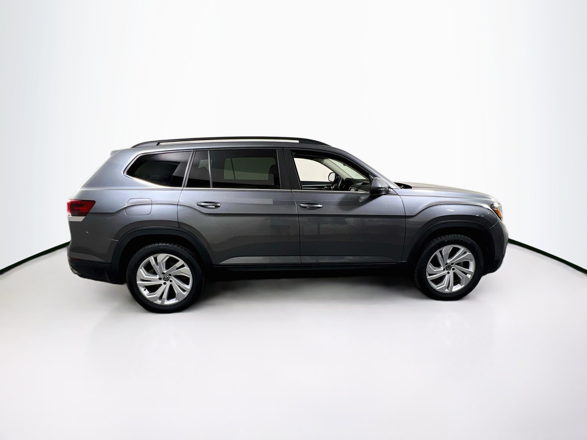 Used 2023 Volkswagen Atlas SE AWD/4WD image 4