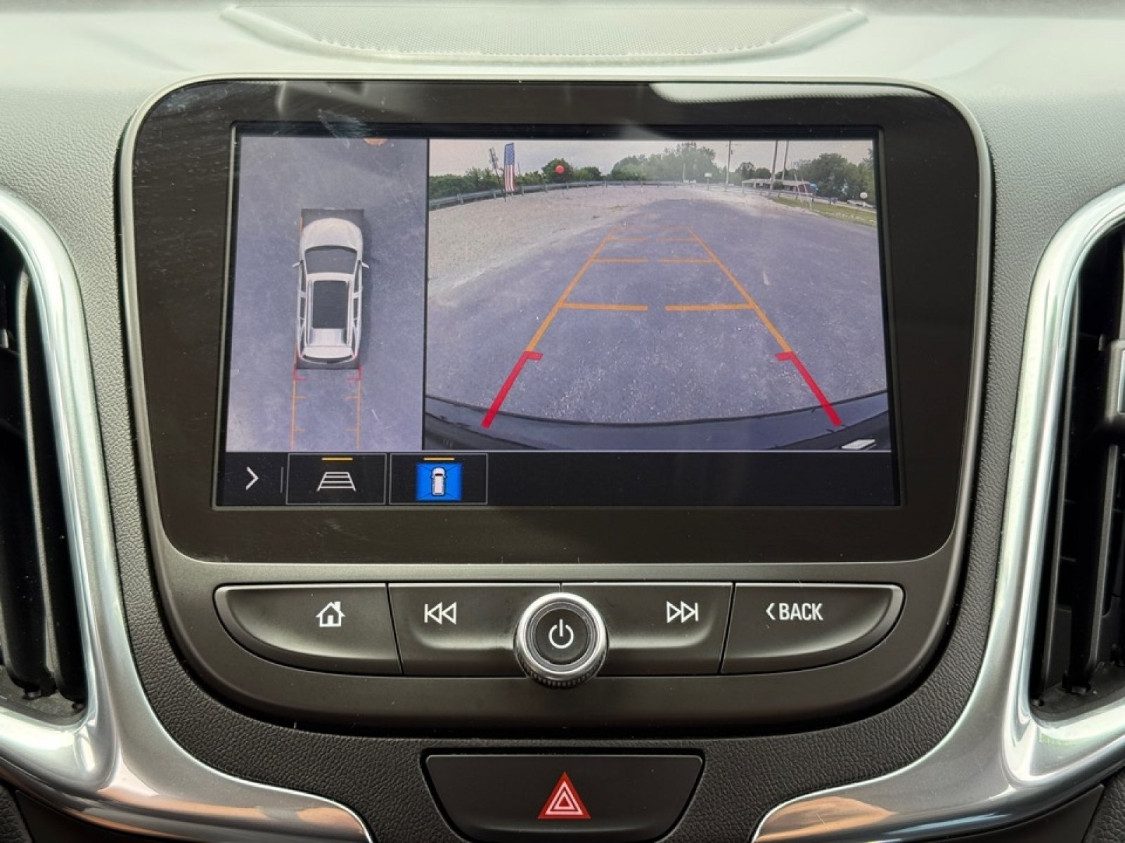 Used 2019 Chevrolet Equinox Premier FWD image 14