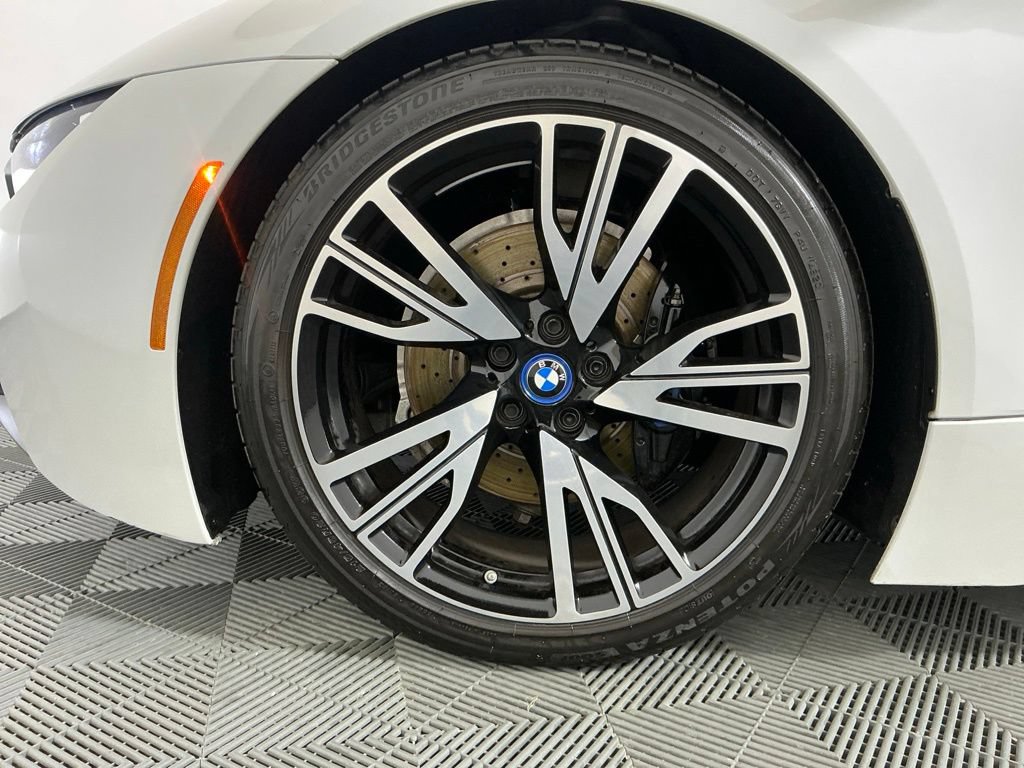 Used 2019 BMW i8 Roadster AWD/4WD image 26