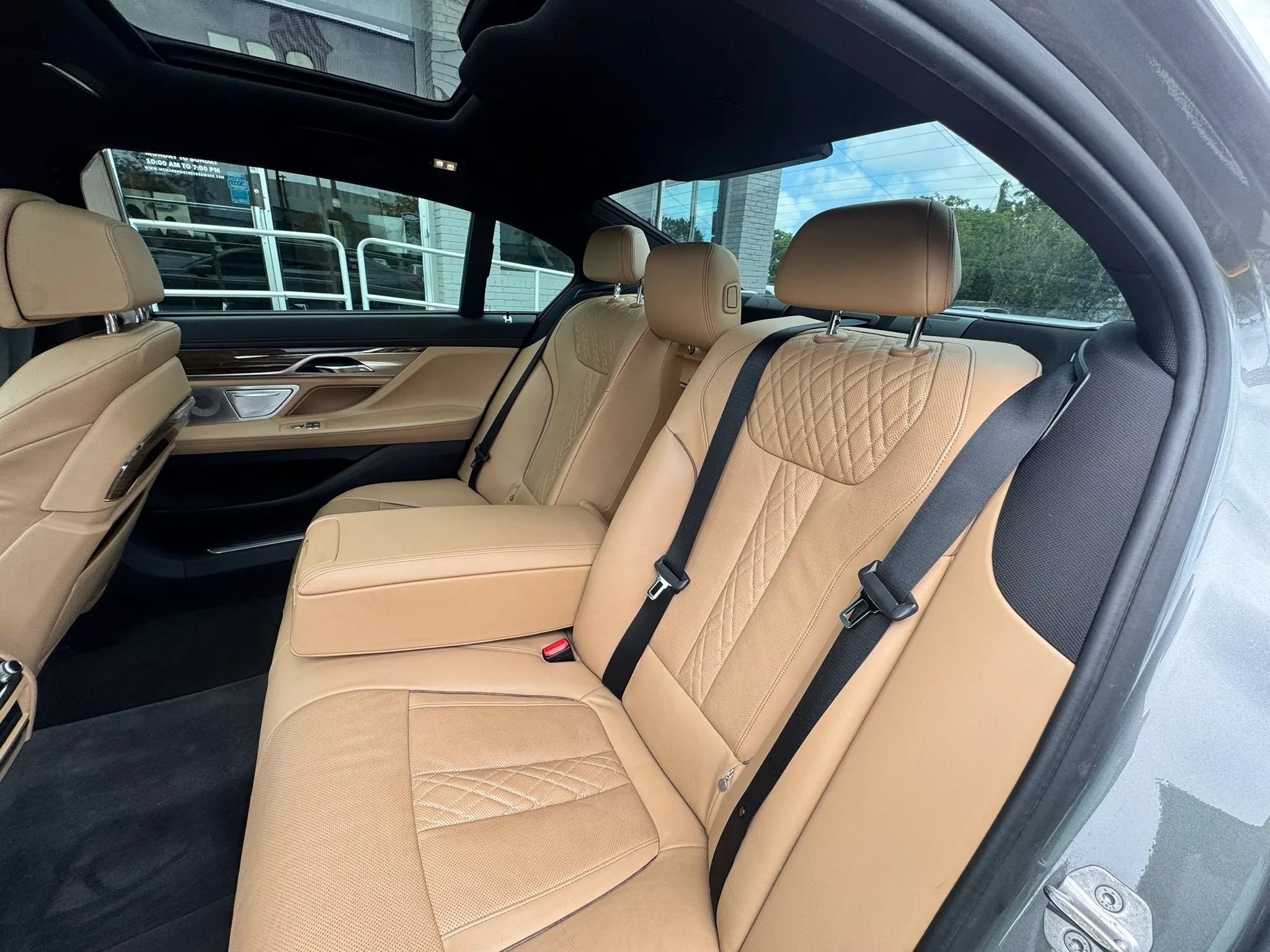Used 2016 BMW 750i xDrive AWD/4WD image 15
