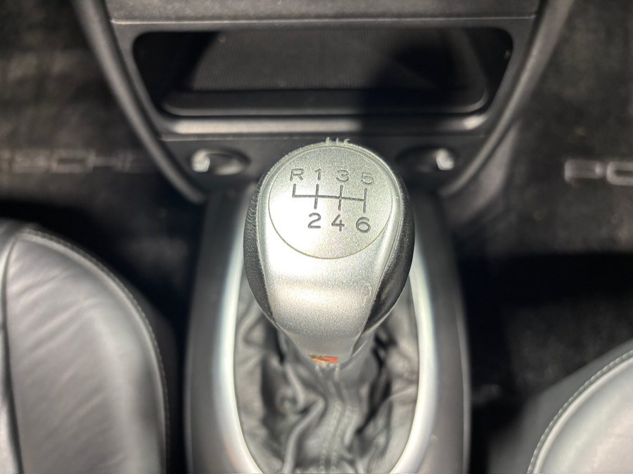 Used 2004 Porsche 911 Carrera 4S AWD/4WD image 26