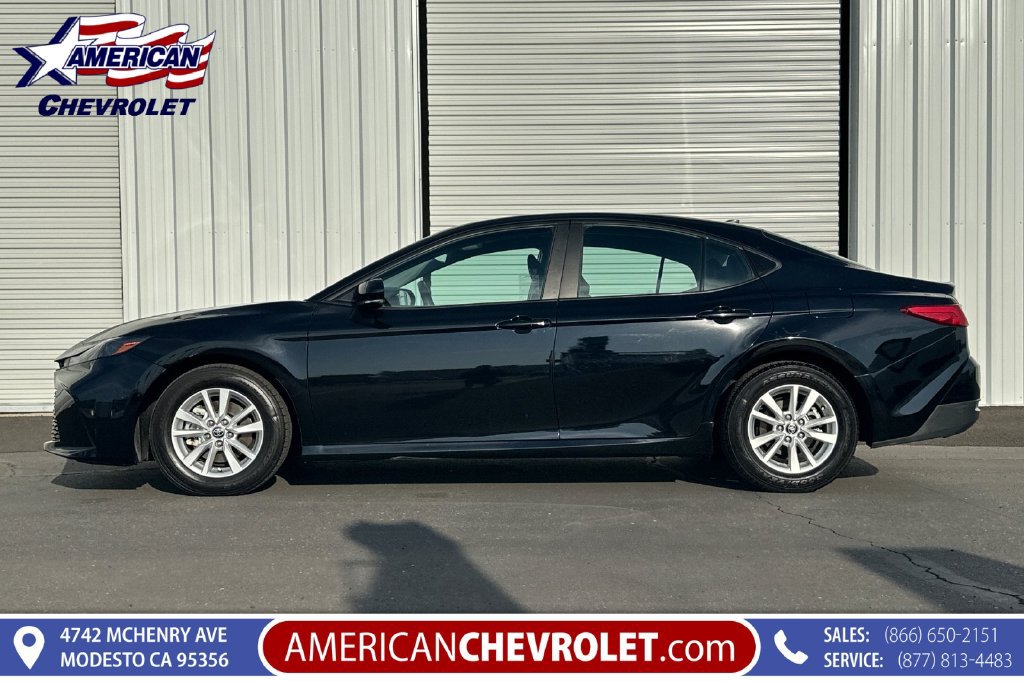 Used 2025 Toyota Camry LE FWD image 7