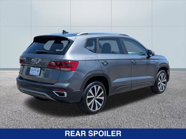 Certified 2022 Volkswagen Taos SE FWD image 5