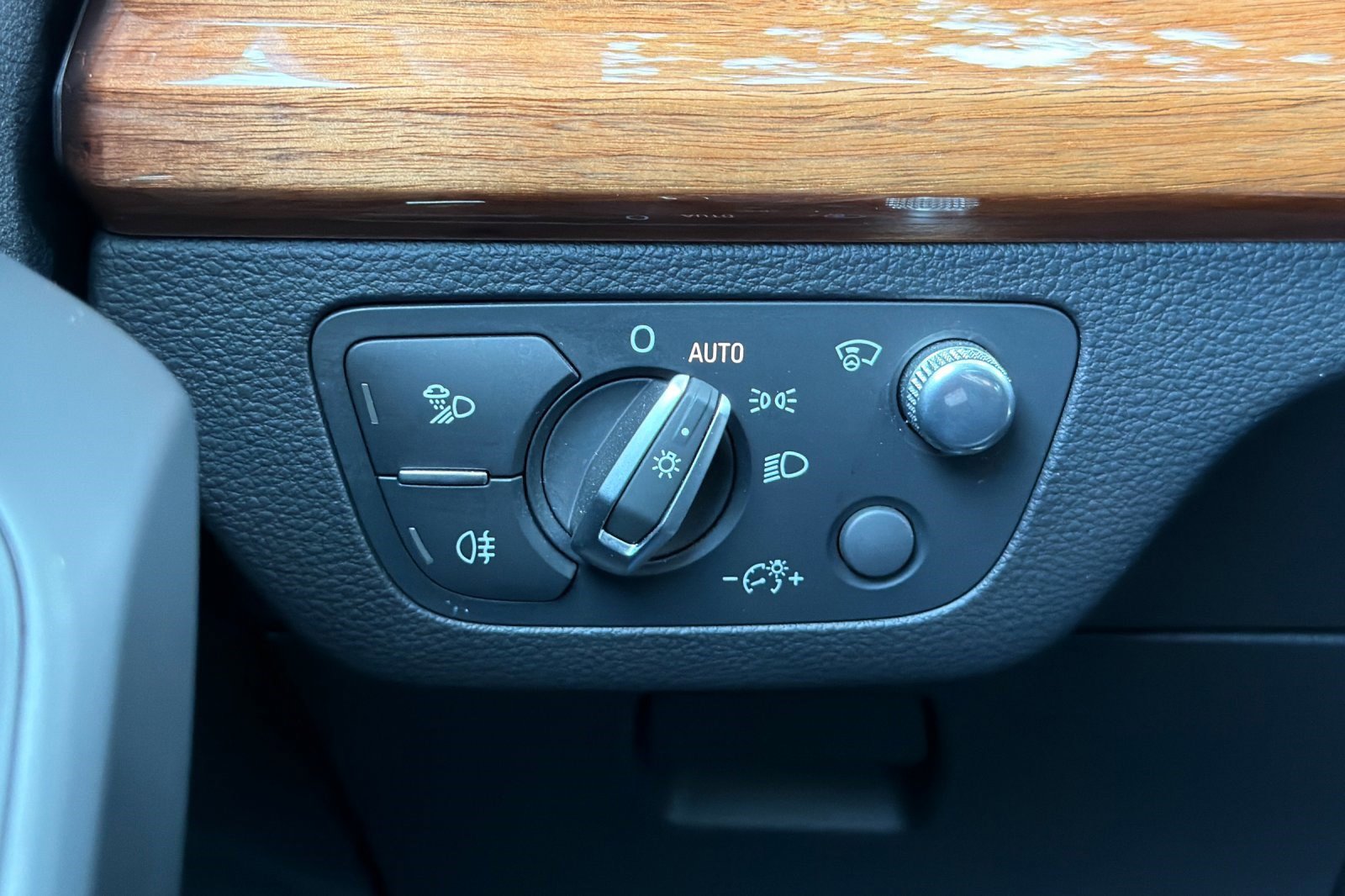 Used 2021 Audi Q5 Prestige w/ Prestige Package image 36