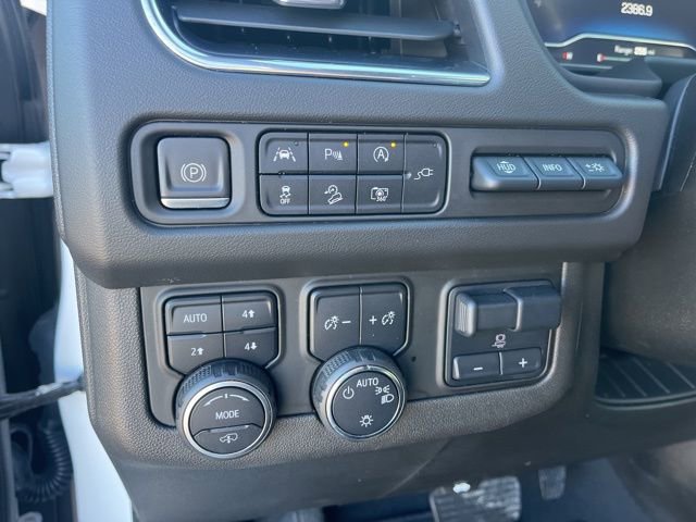 Used 2022 Chevrolet Suburban High Country image 24