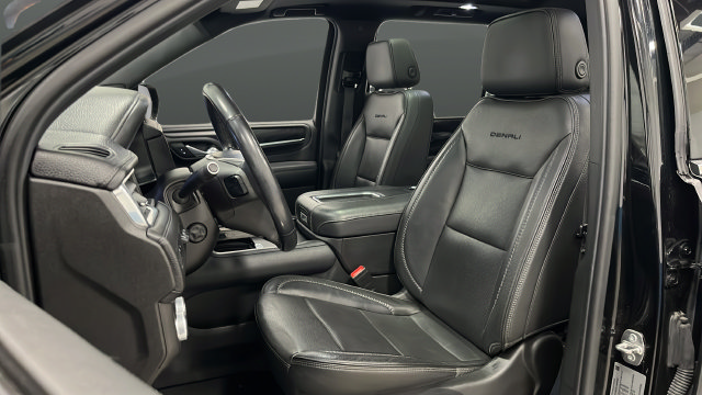 Used 2021 GMC Yukon XL Denali AWD/4WD image 9