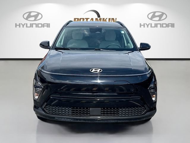 Certified 2025 Hyundai Kona SEL FWD image 2