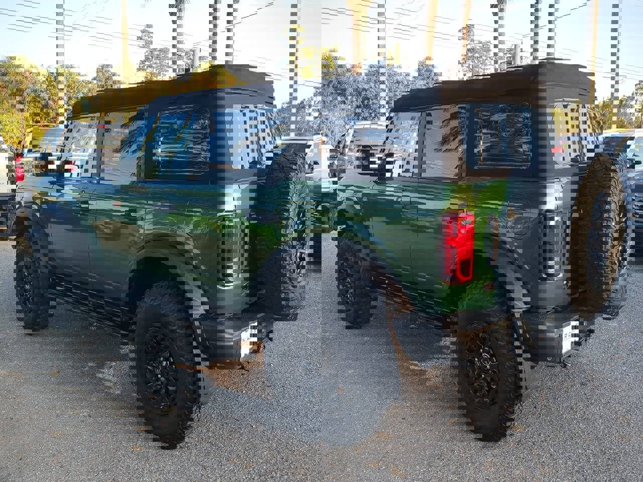 Used 2023 Ford Bronco Black Diamond image 7