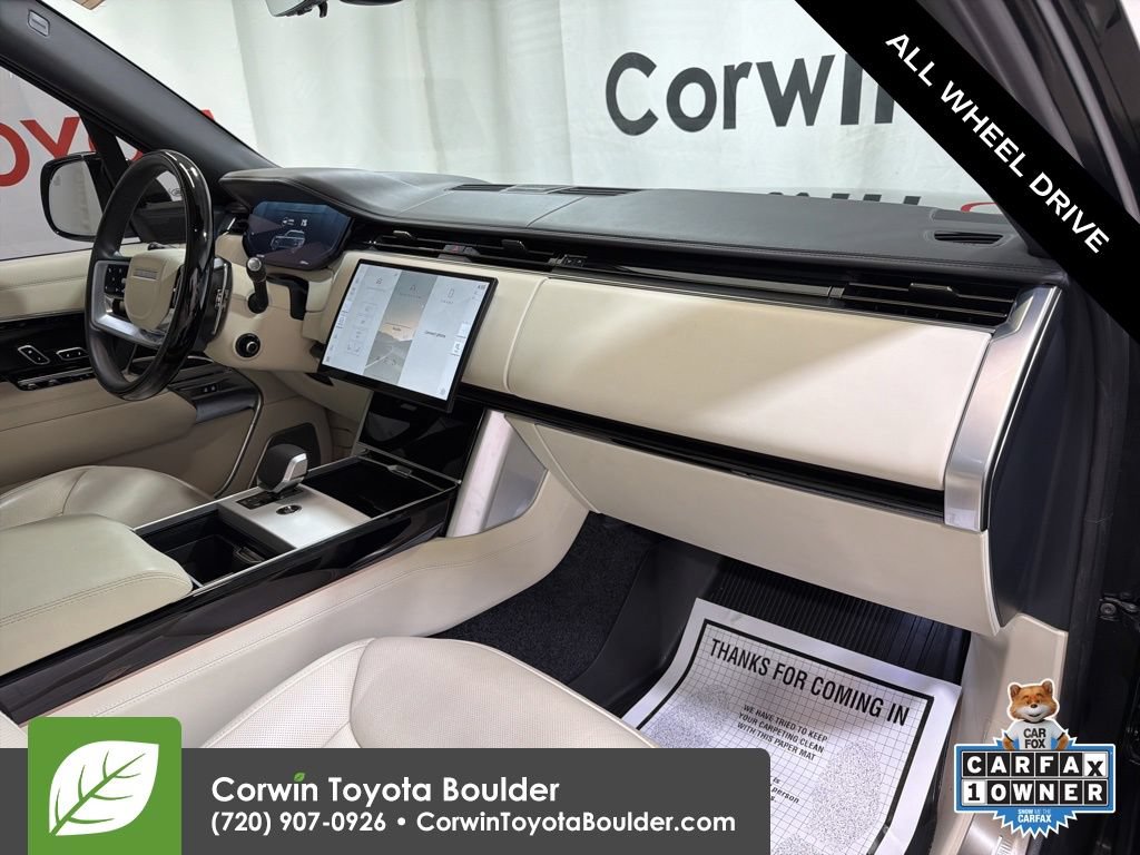 Used 2025 Land Rover Range Rover Autobiography AWD/4WD image 12