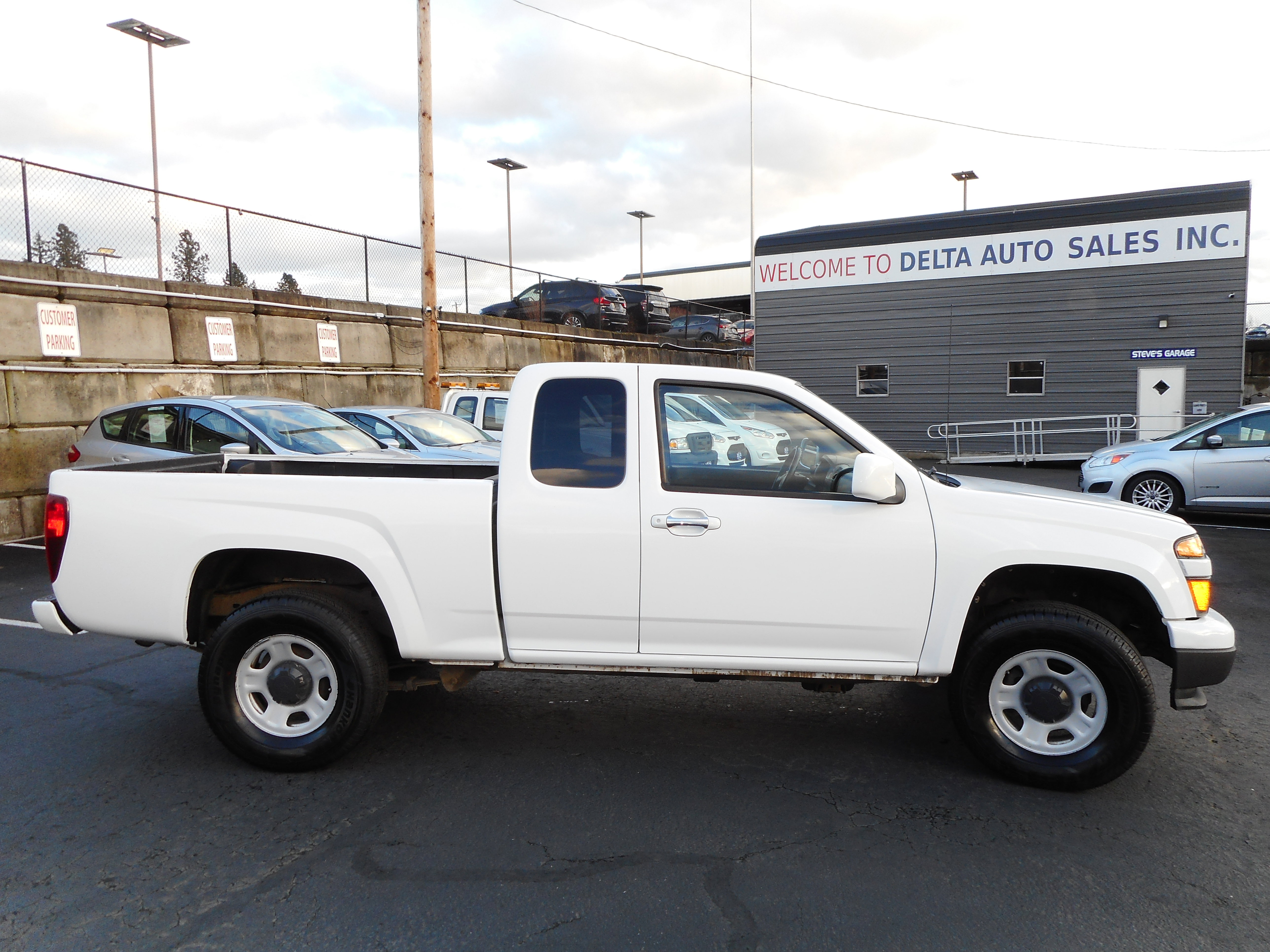 Used 2012 Chevrolet Colorado W/T w/ Power Convenience Package image 6