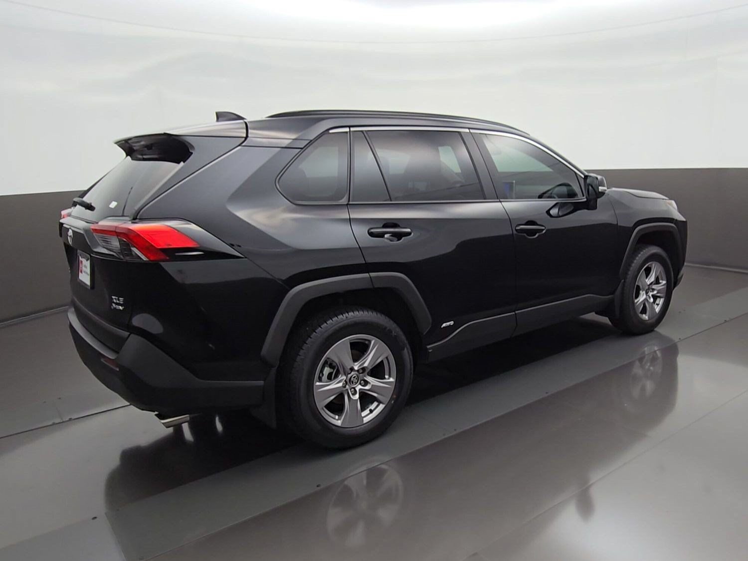 Certified 2025 Toyota RAV4 XLE w/ Convenience Package AWD/4WD image 10