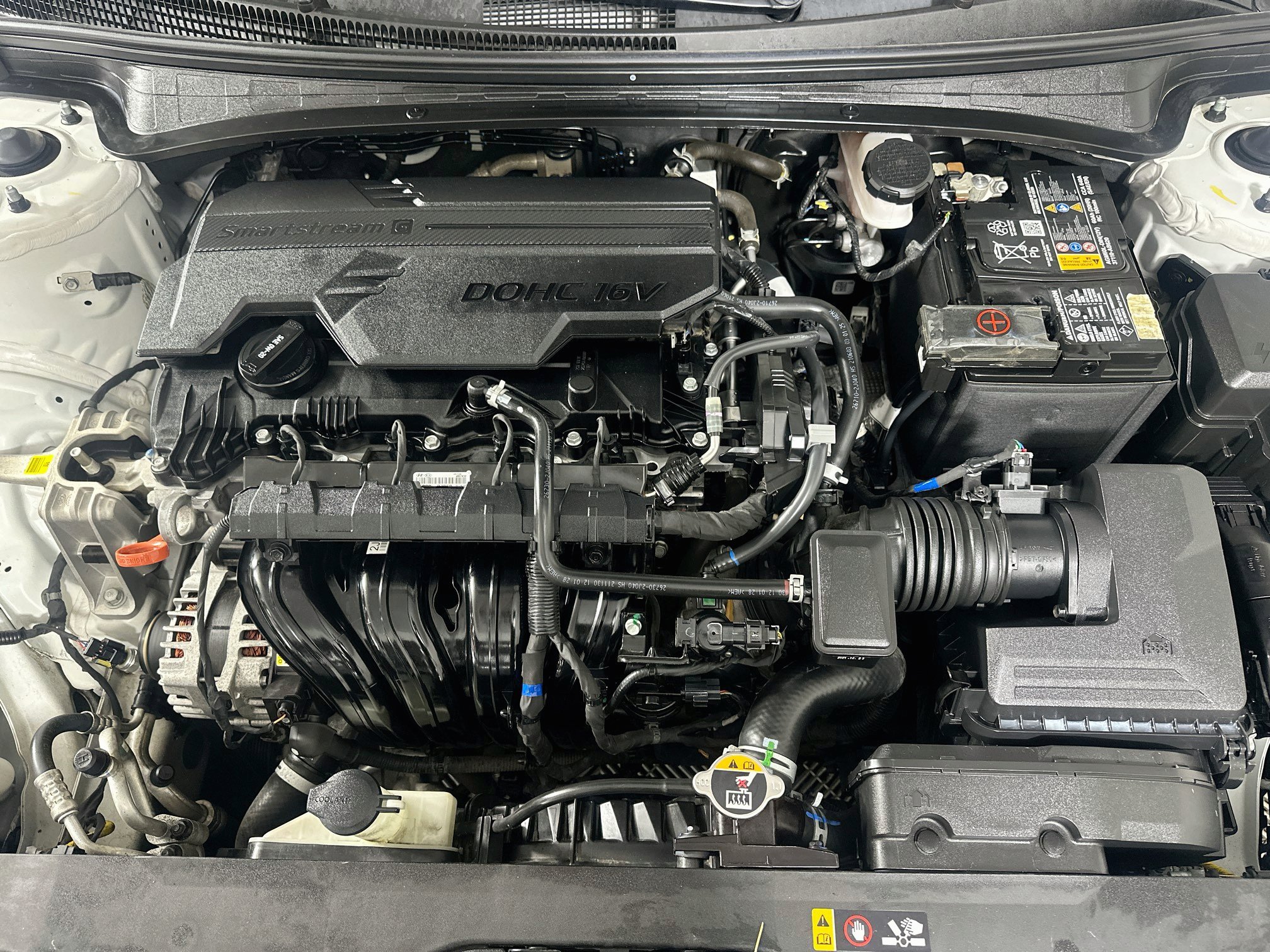Used 2022 Hyundai Elantra Limited FWD image 33