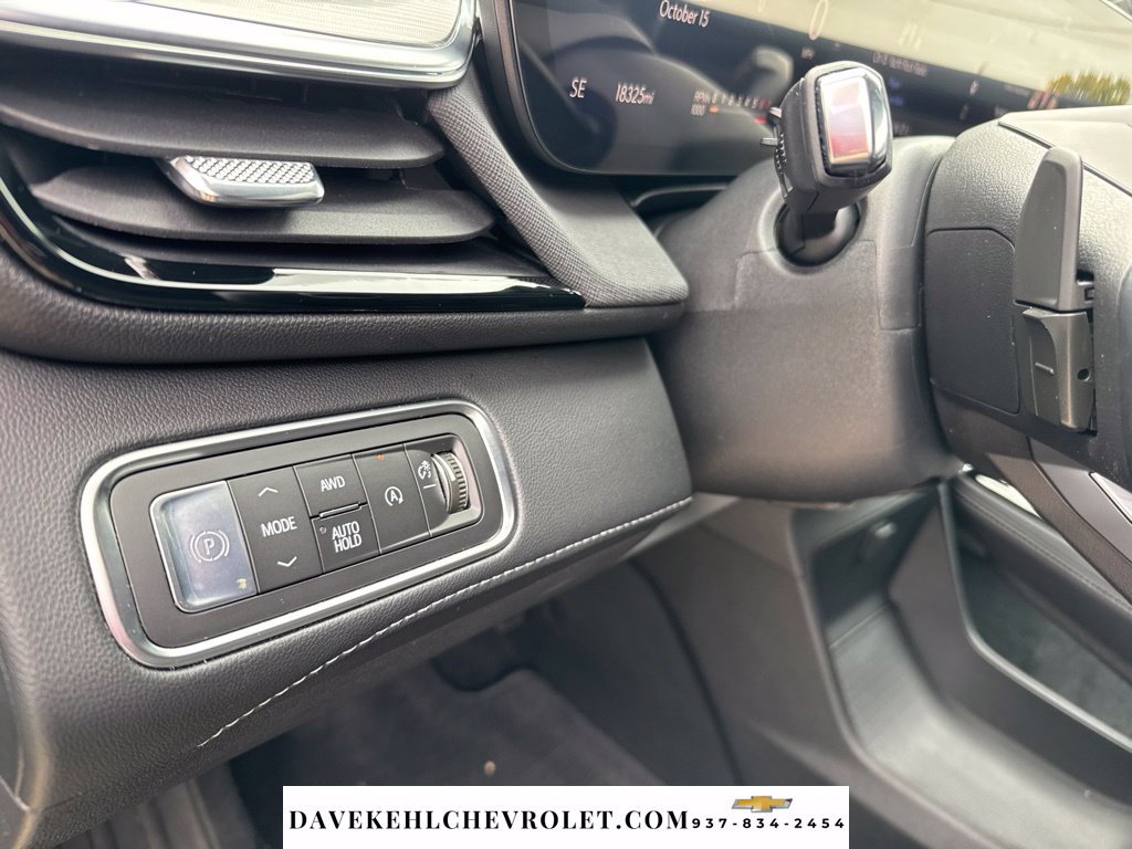 Used 2026 Buick Enclave Preferred AWD/4WD image 13