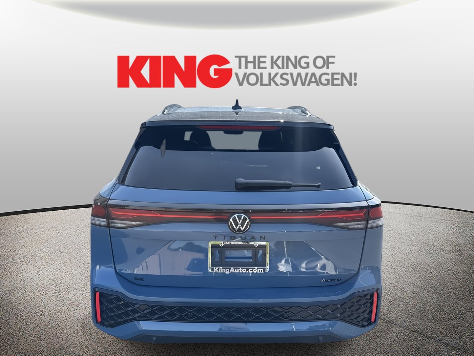 New 2025 Volkswagen Tiguan SE R-Line image 4