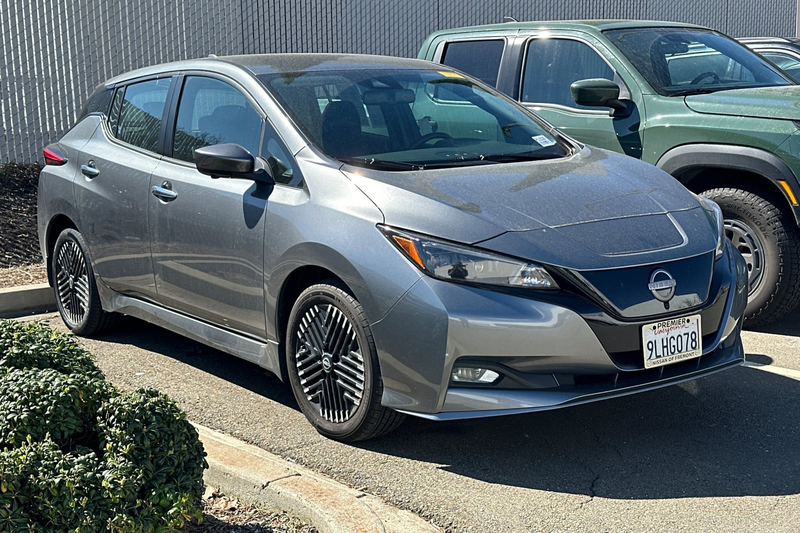 Certified 2024 Nissan Leaf SV Plus image 2