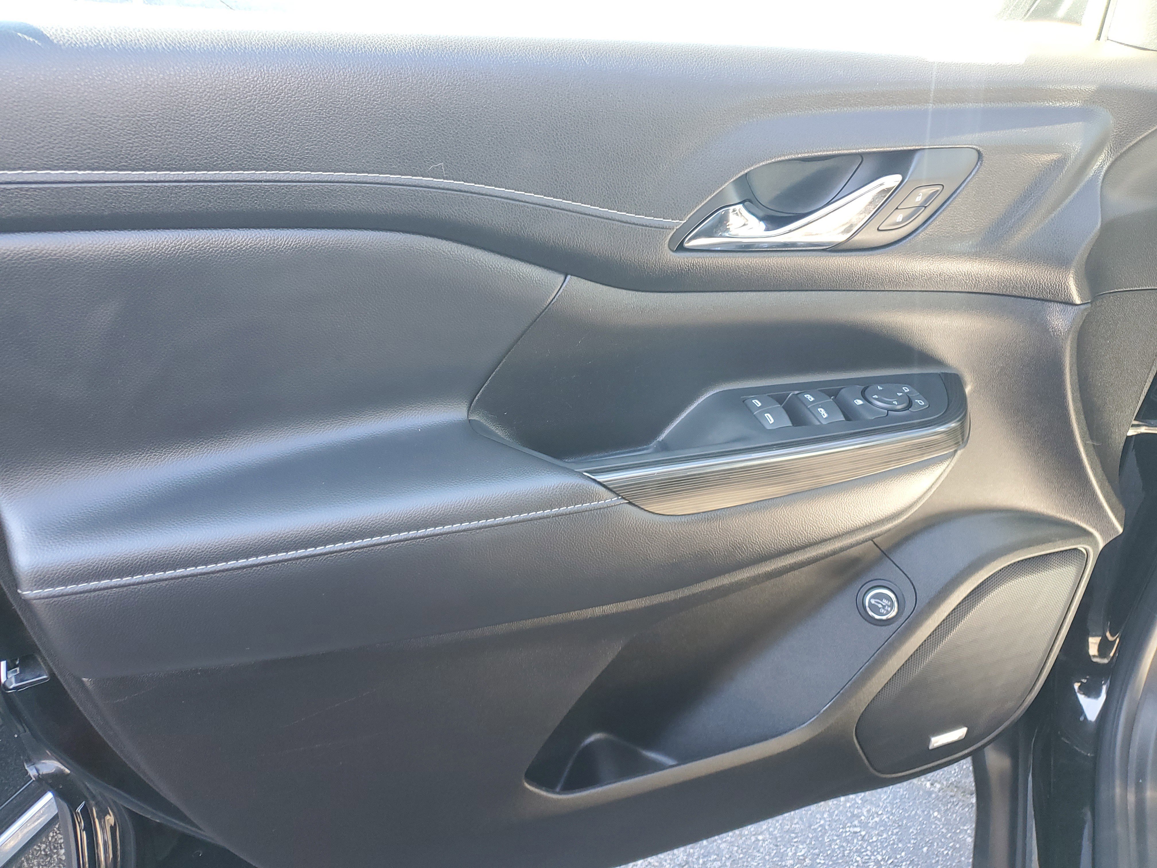 Used 2023 GMC Acadia SLT image 20