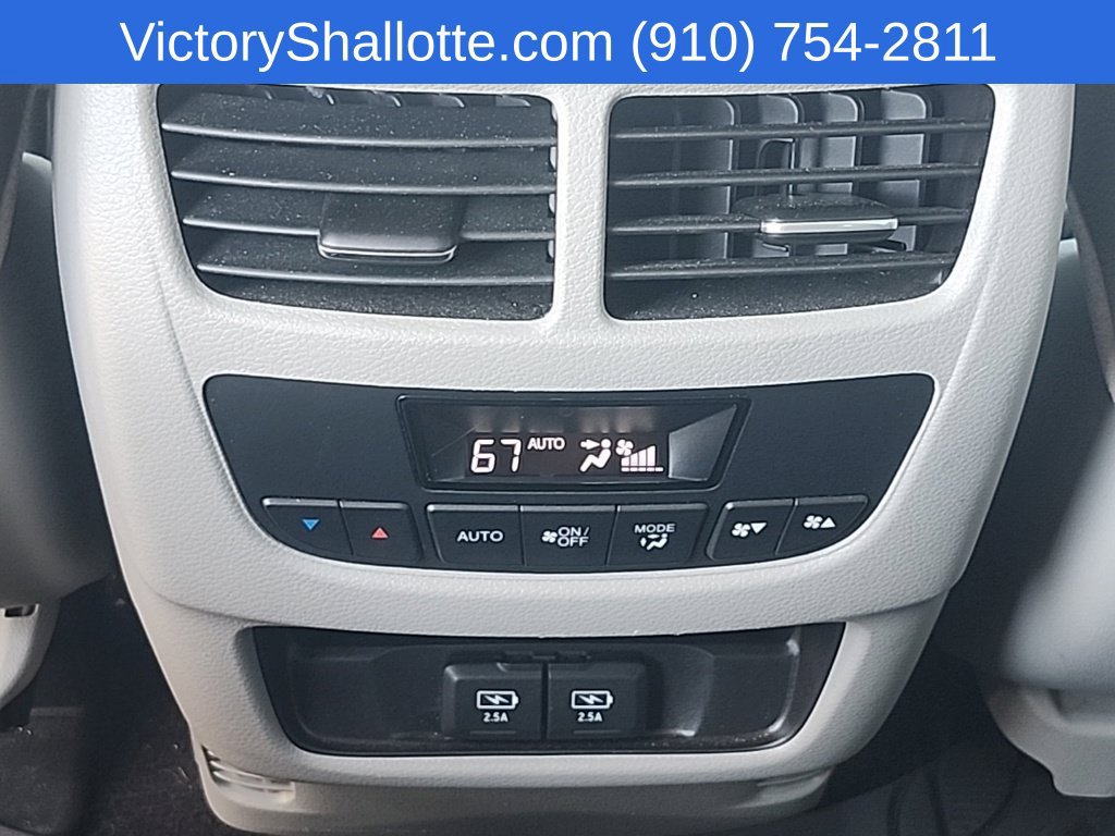 Used 2020 Acura MDX SH-AWD image 26