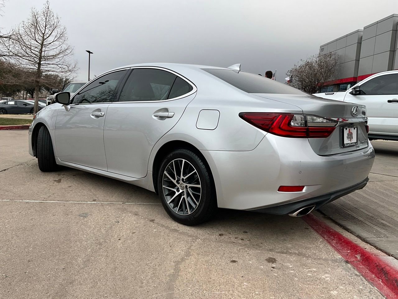 Used 2018 Lexus ES 350 350 image 8