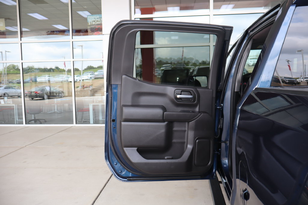 Used 2019 Chevrolet Silverado 1500 Custom Trail Boss w/ Custom Convenience Package AWD/4WD image 31