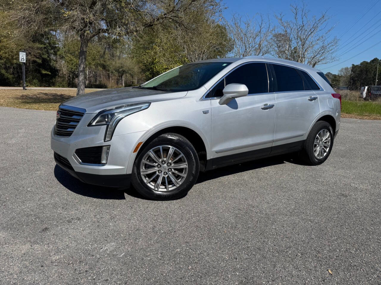 Used 2017 Cadillac XT5 Luxury image 29