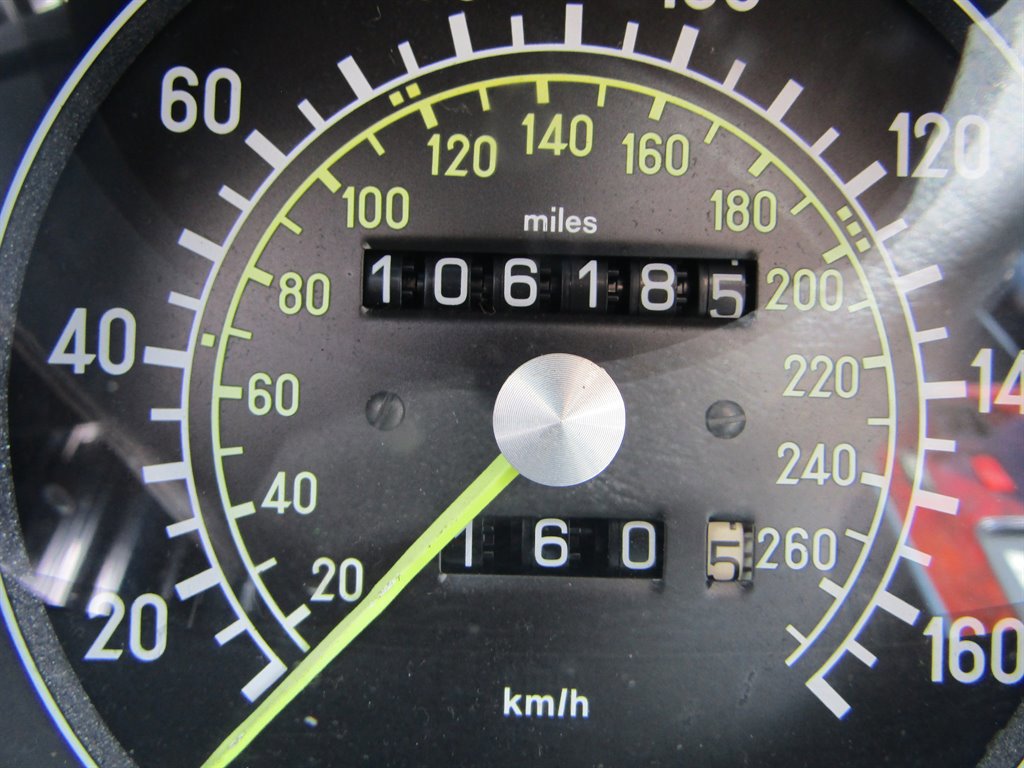 Used 1988 Mercedes-Benz 560 SL image 11