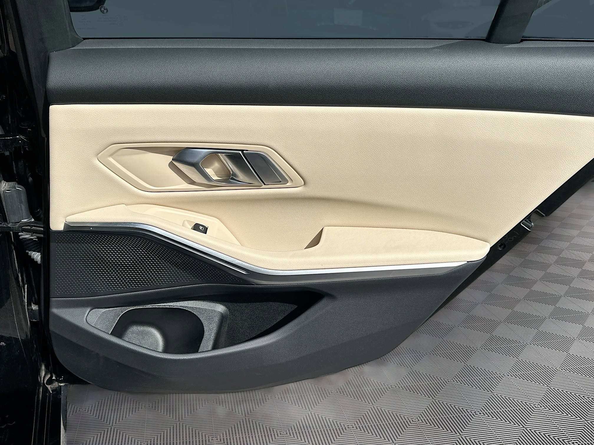 Certified 2022 BMW 330i Sedan w/ Driving Assistance Package image 32