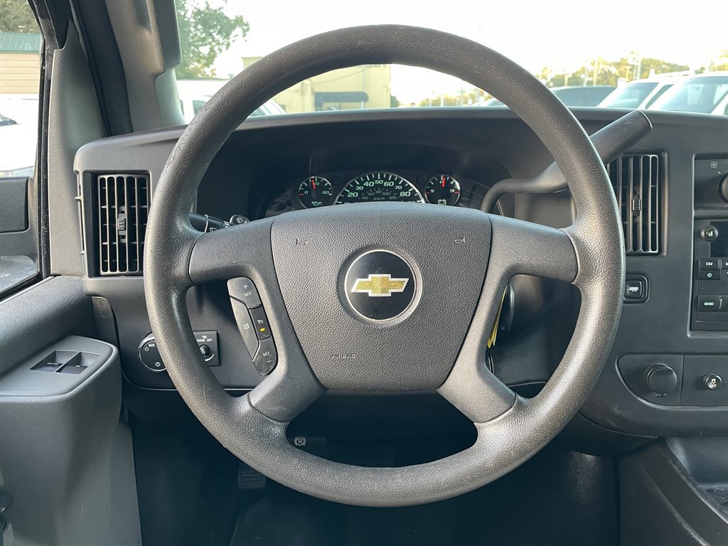 Used 2017 Chevrolet Express 3500 LT w/ LT Preferred Equipment Group RWD image 25