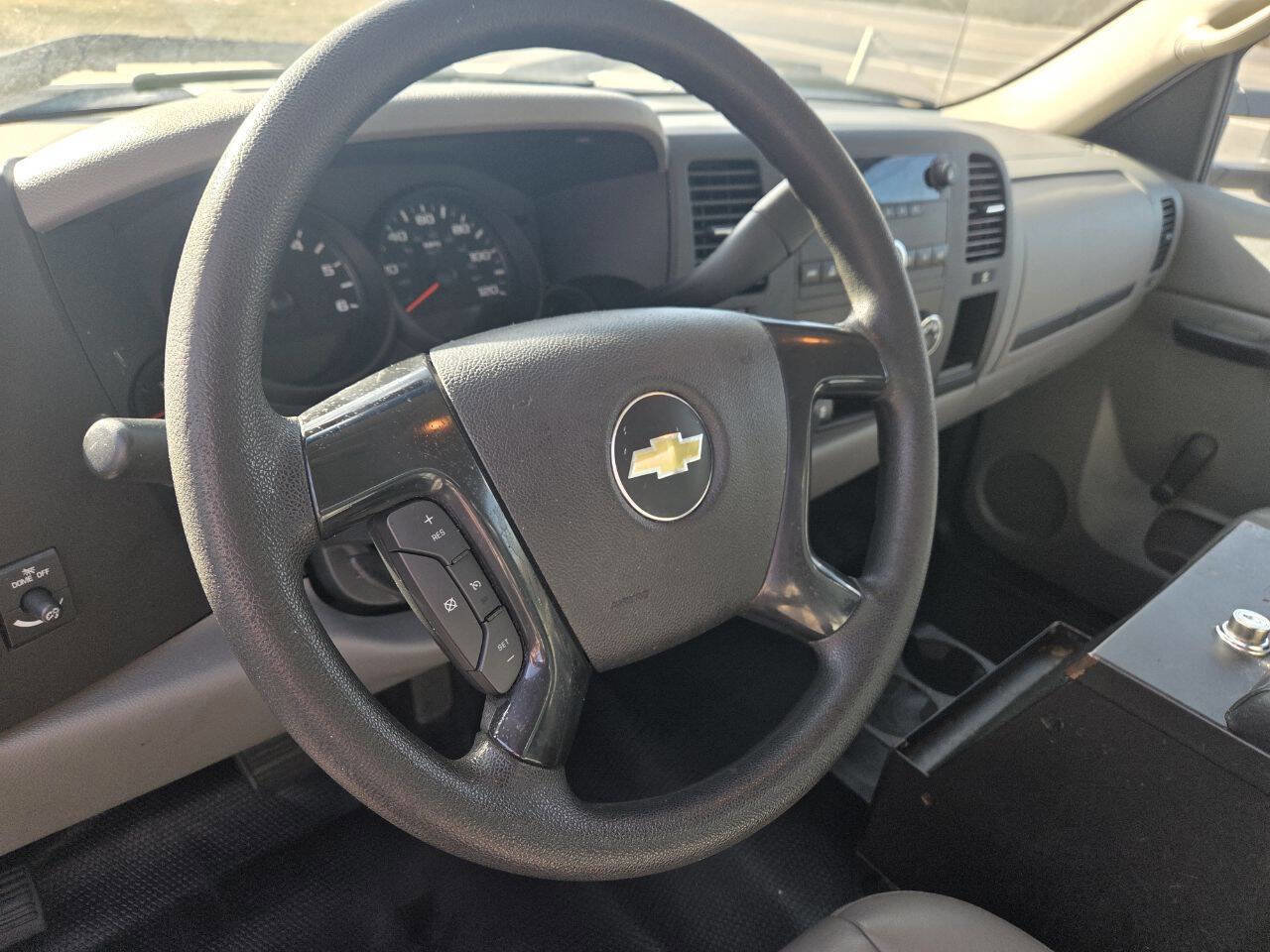 Used 2012 Chevrolet Silverado 1500 W/T image 11