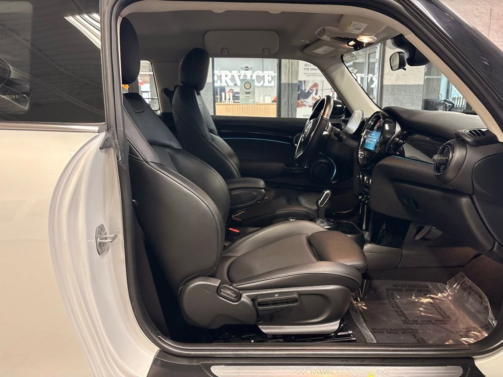 Used 2022 MINI Cooper SE image 15