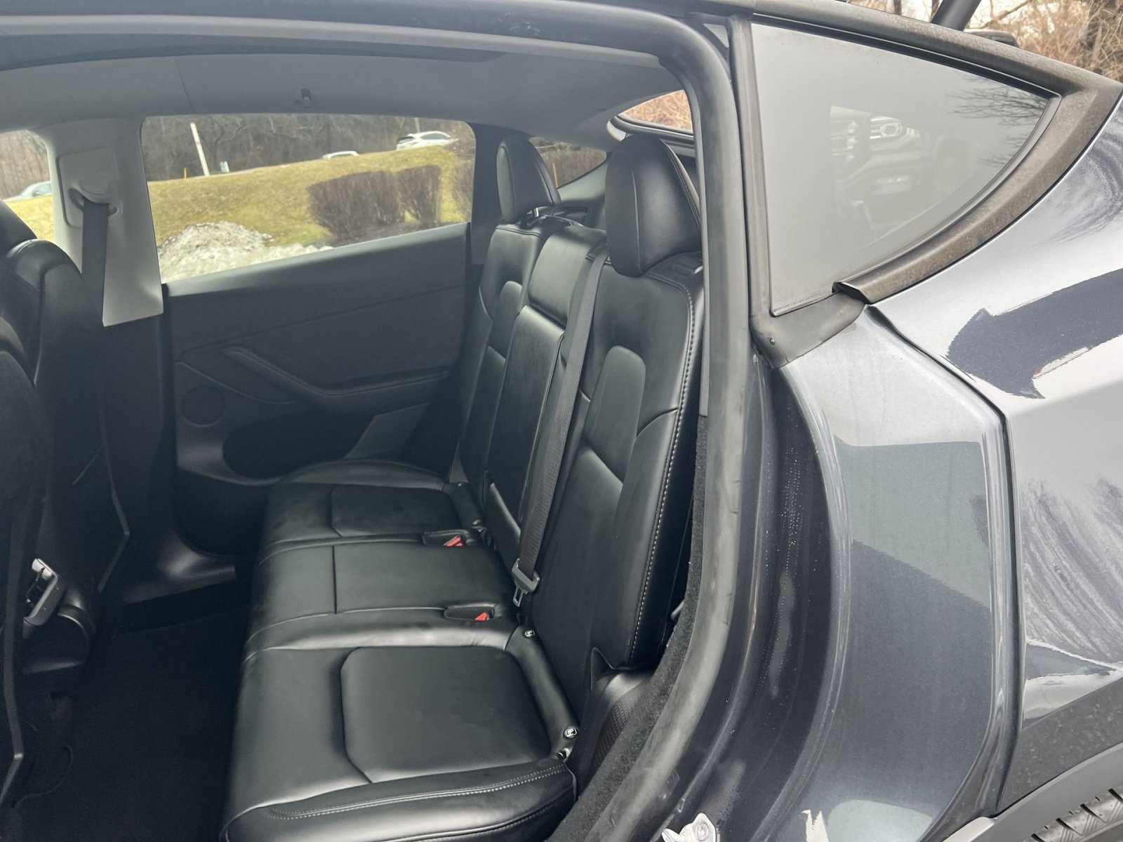 Used 2024 Tesla Model Y Performance image 25