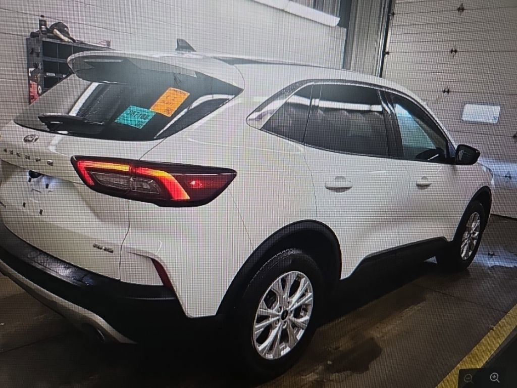 Used 2023 Ford Escape Active image 4