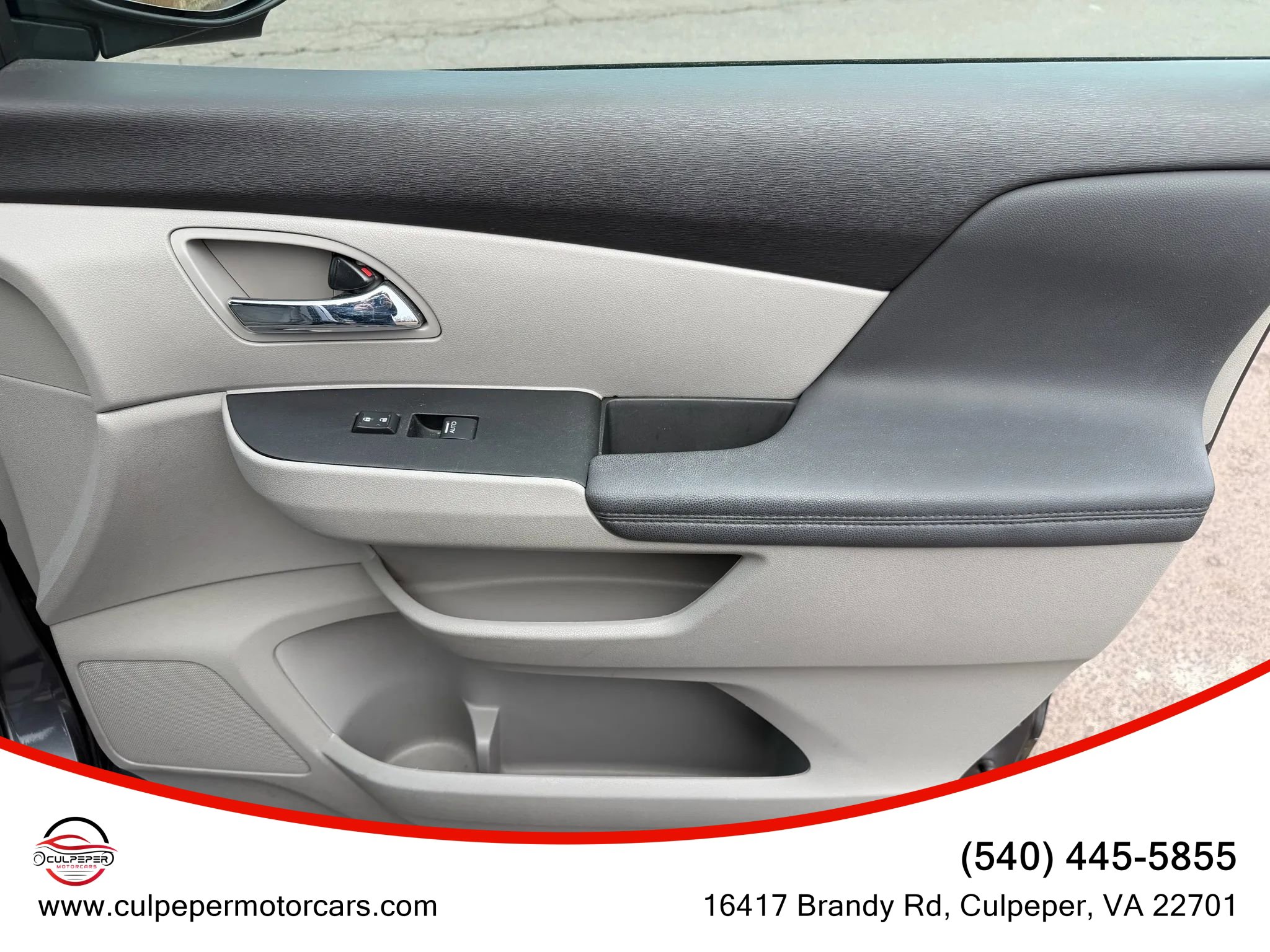 Used 2016 Honda Odyssey SE image 17