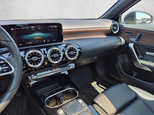 Used 2022 Mercedes-Benz A 220 4MATIC image 12