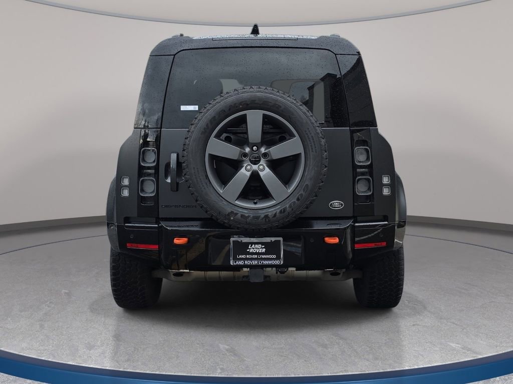 Used 2023 Land Rover Defender 110 X image 5