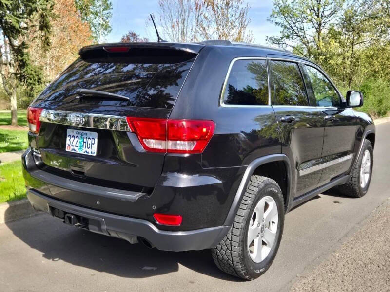 Used 2012 Jeep Grand Cherokee Laredo AWD/4WD image 5