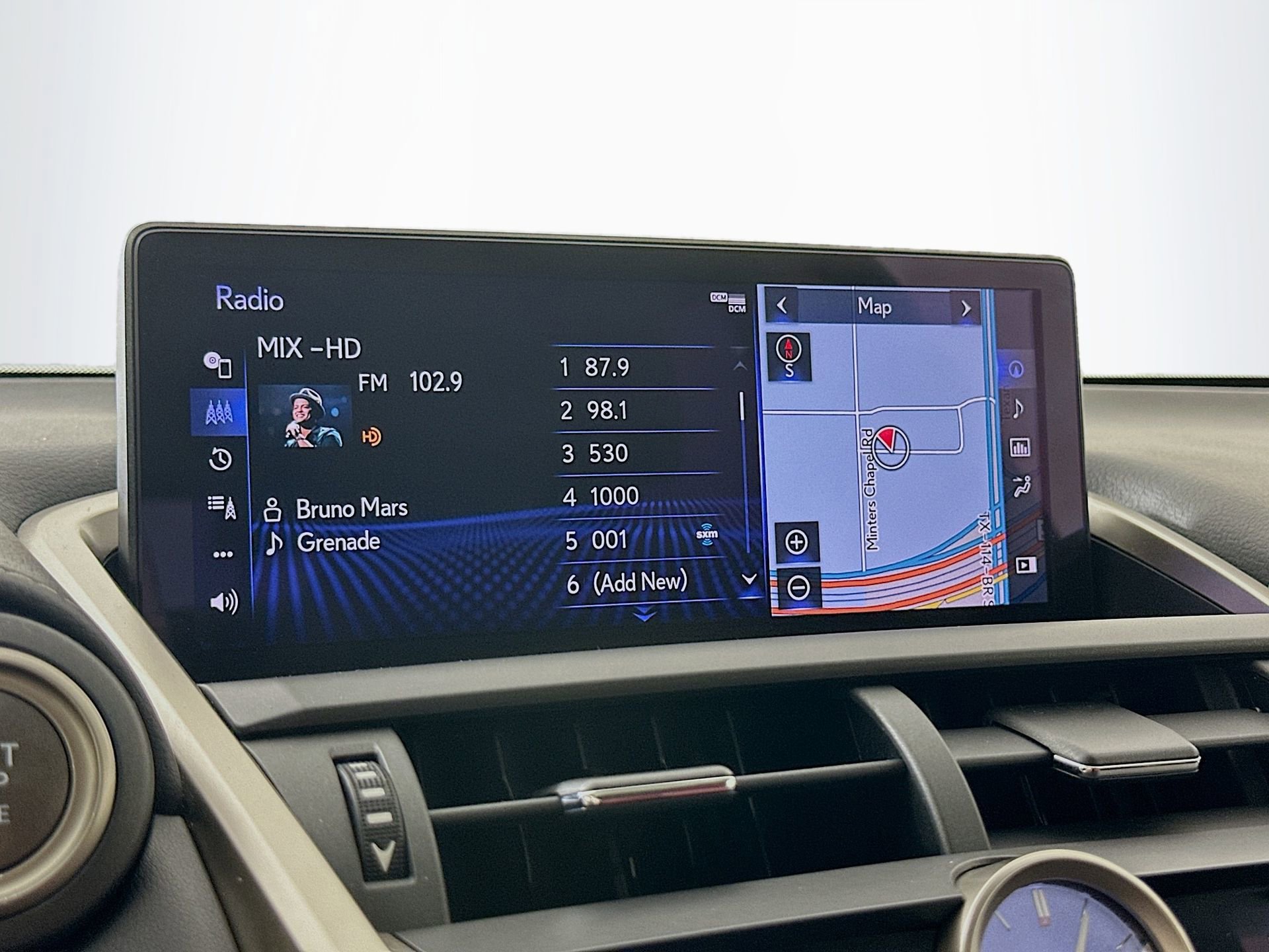 Used 2018 Lexus NX 300 FWD w/ Premium Package image 16