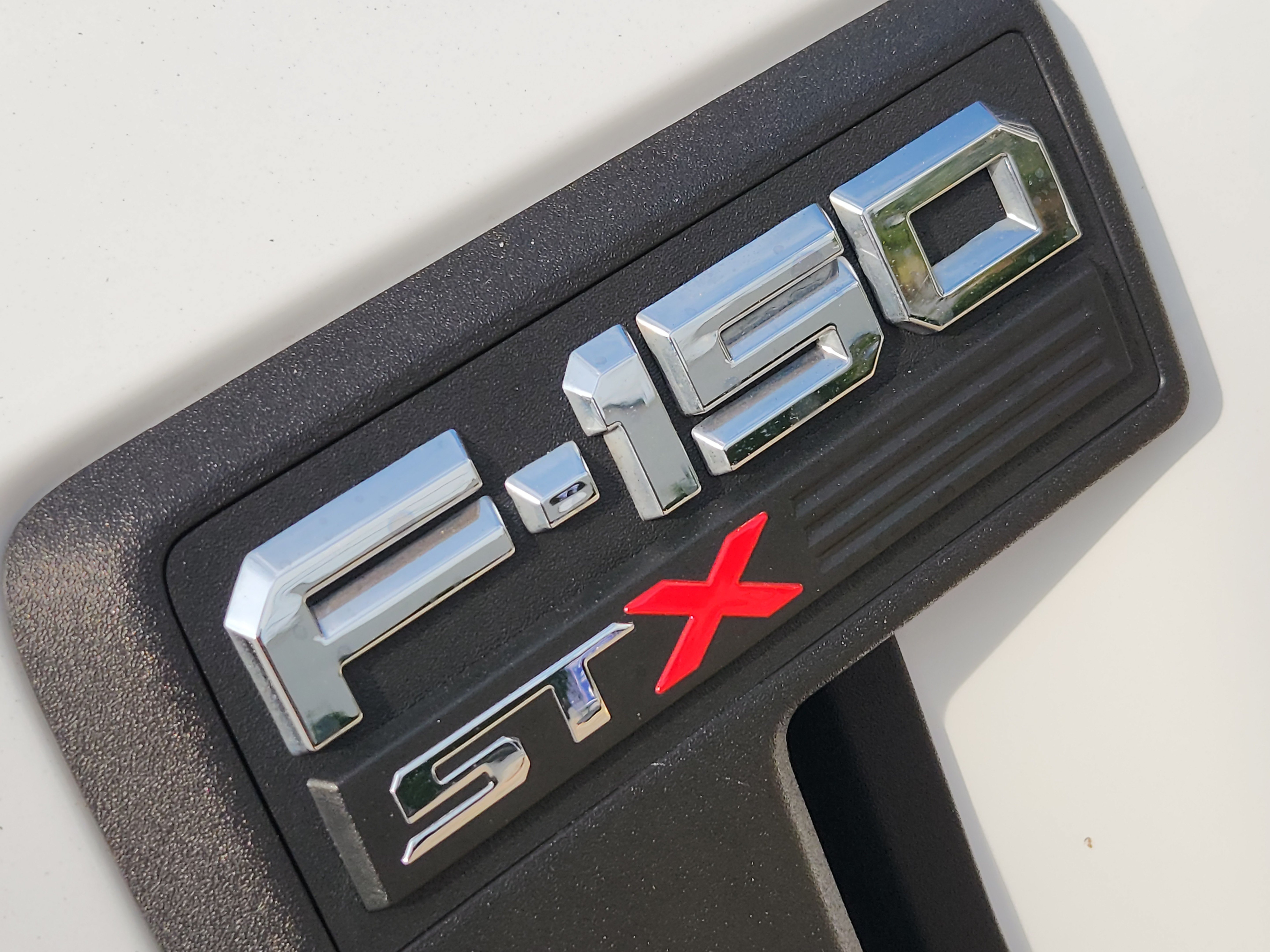 Certified 2022 Ford F150 XL w/ STX Appearance Package RWD image 8